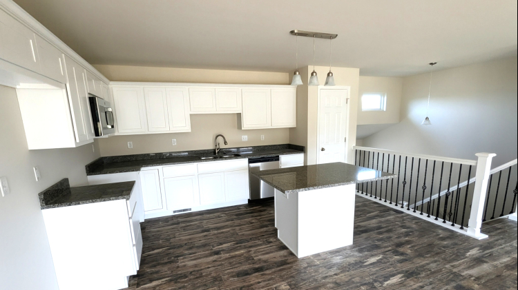 Kitchen with Island Breakfast Bar